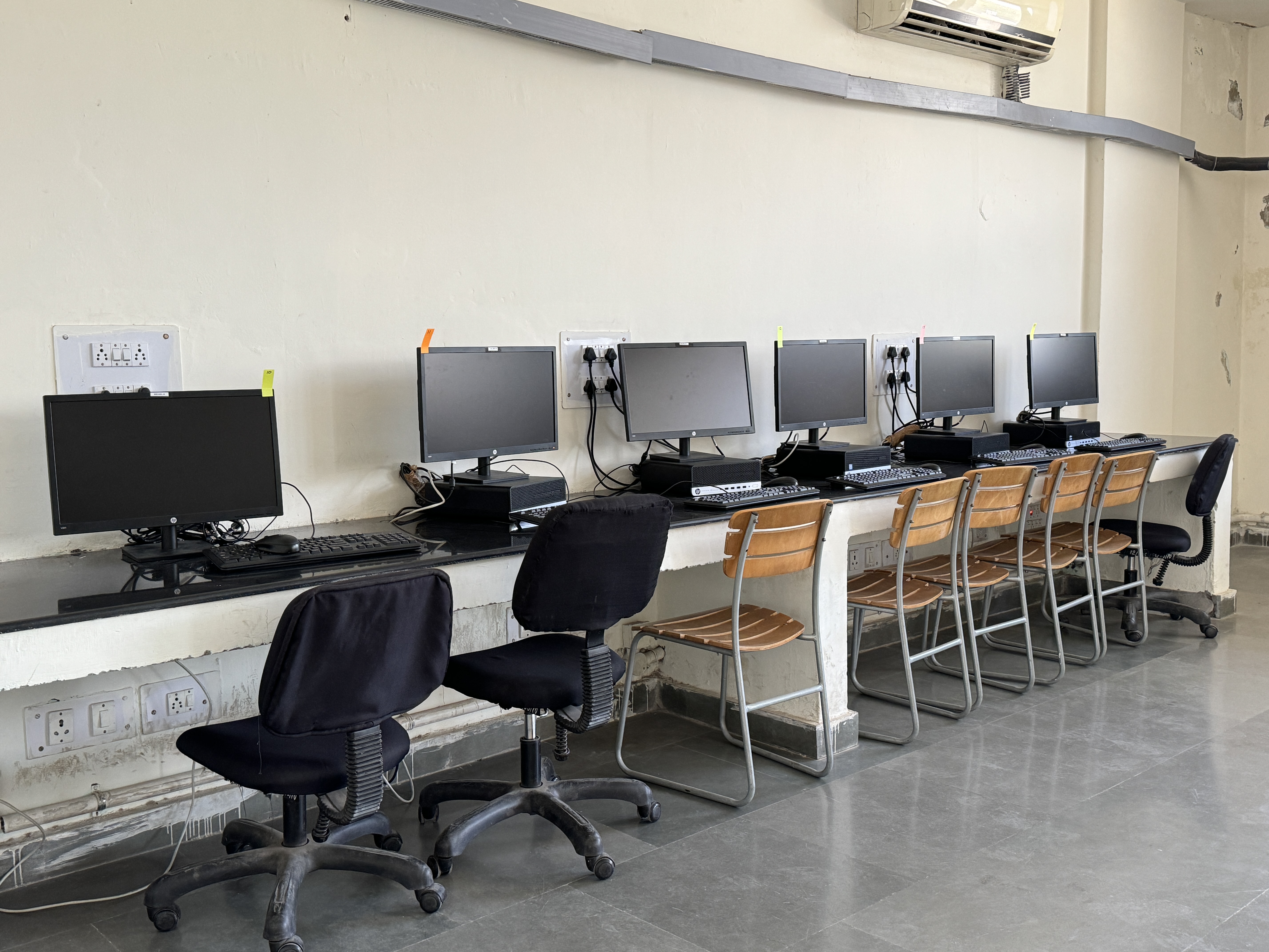 CCET, Degree Wing